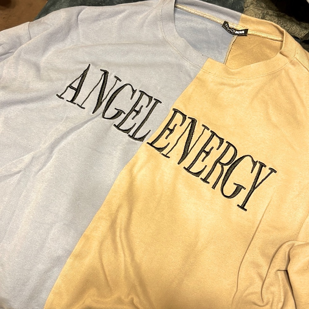 Two toned sweater shirt